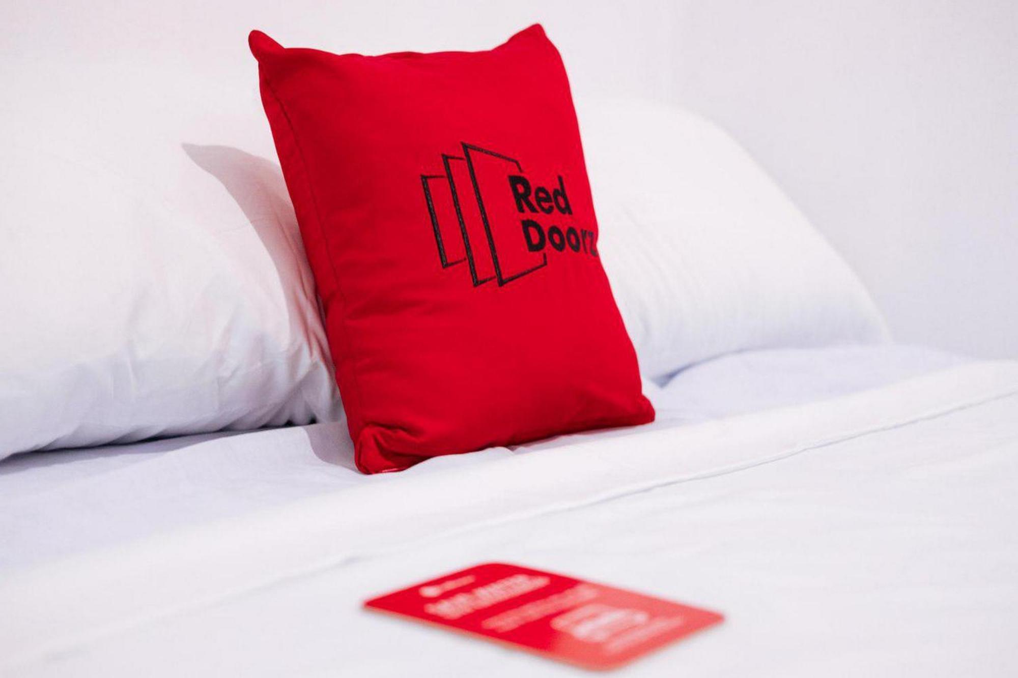 Reddoorz Near Mojokerto Train Station Hotel Exterior photo